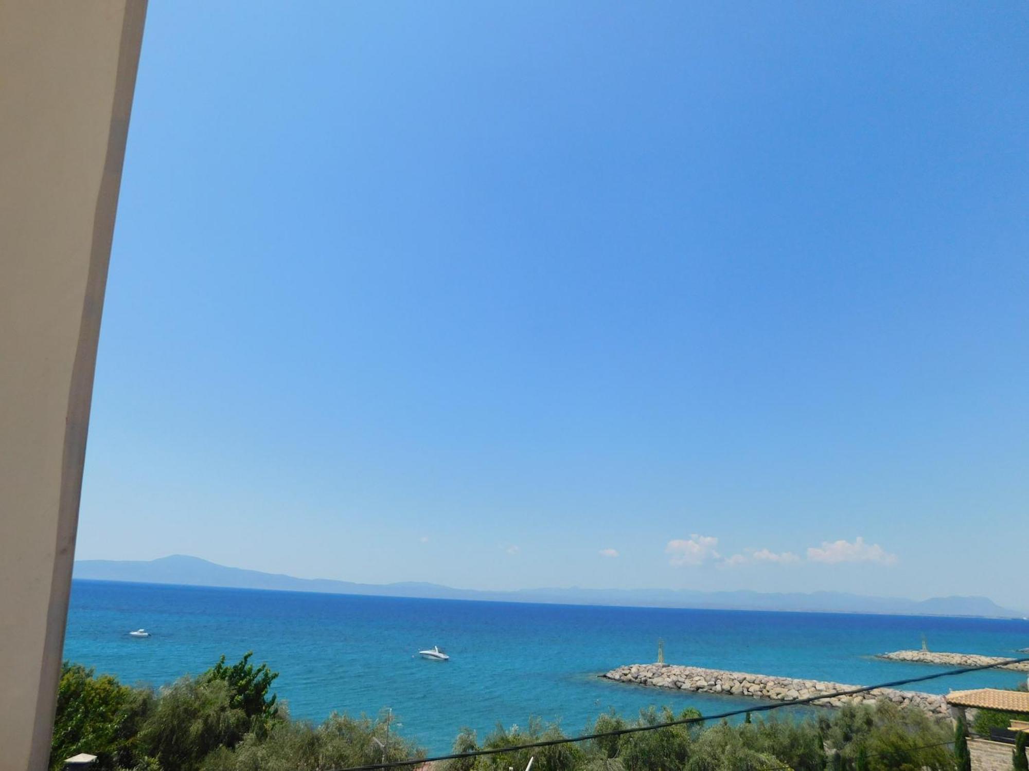 Marina'S Sea Home Kalamata Bagian luar foto