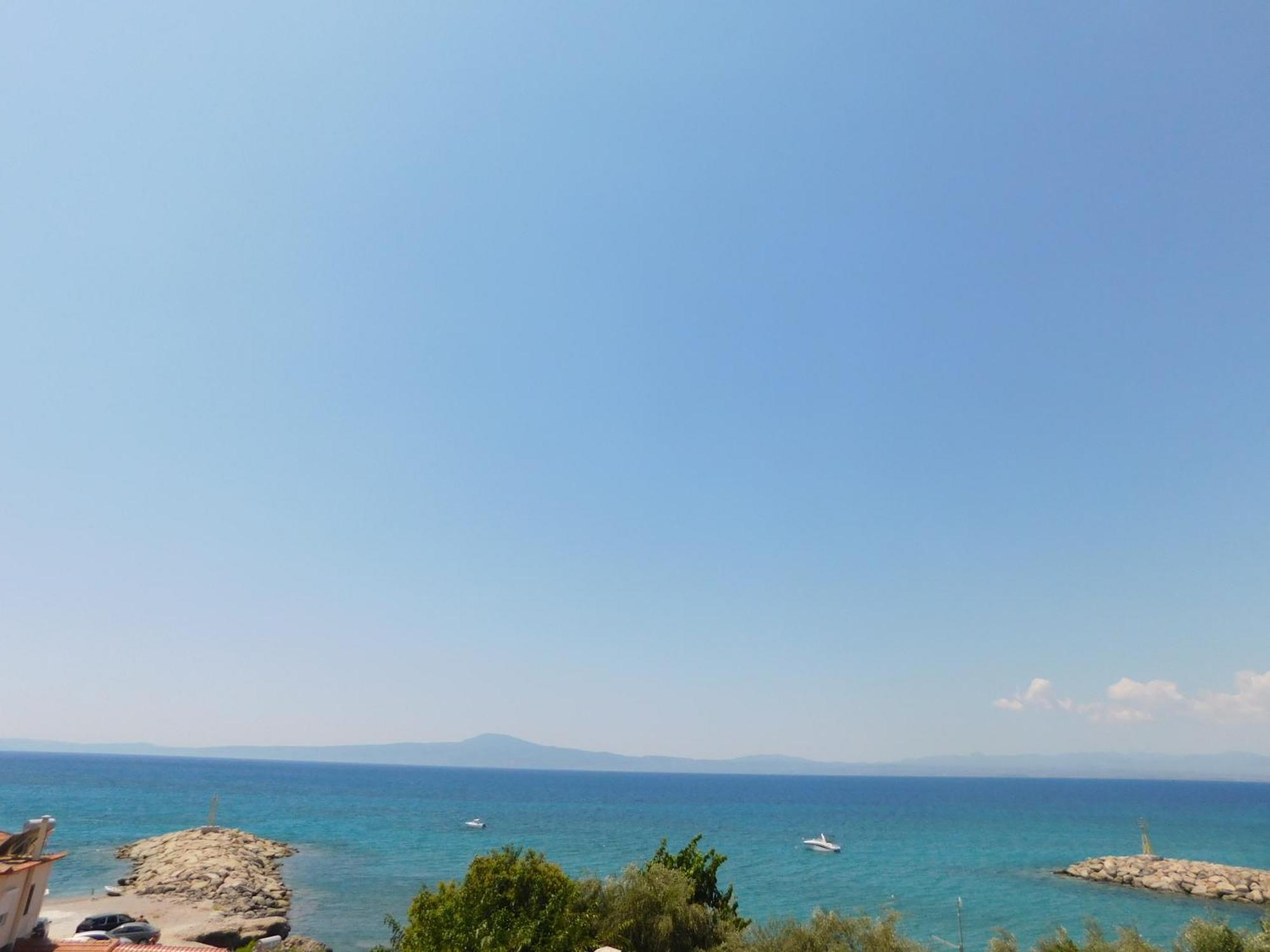 Marina'S Sea Home Kalamata Bagian luar foto